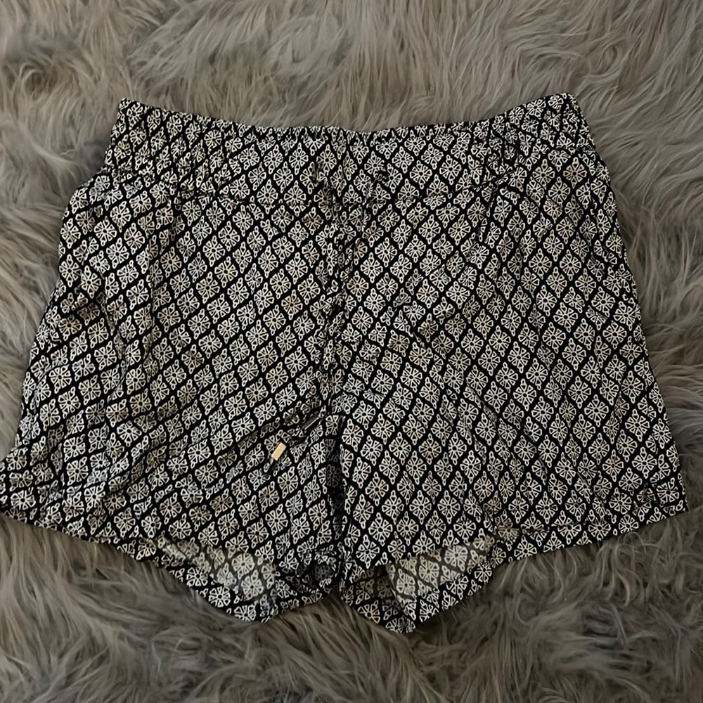 Patterned shorts